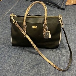 COACH multi-color shoulder bag purse black ivory, & snake. excellent authentic